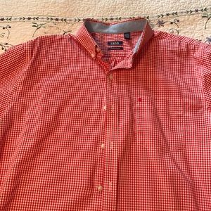 Men’s Izod shirt